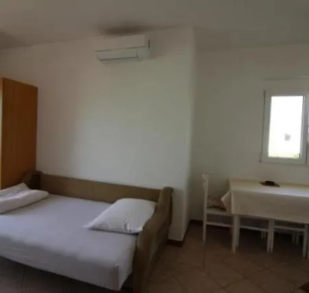 Studio In With Terrace, Air Conditioning, Wi-fi Apartamento *