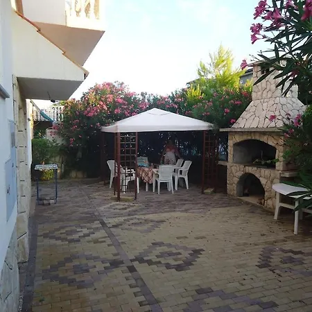 Studio In With Terrace, Air Conditioning, Wi-fi